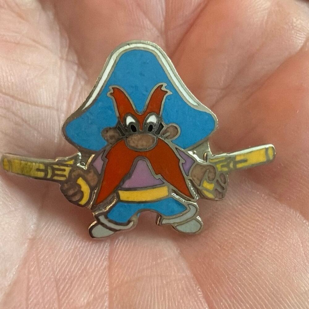 Blue & Red Pirate Cartoon Enamel Brooch - Women Jewelry Brooches